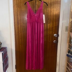 *Vintage 80s- fuschia Pink - silky nylon & Lace Chemise